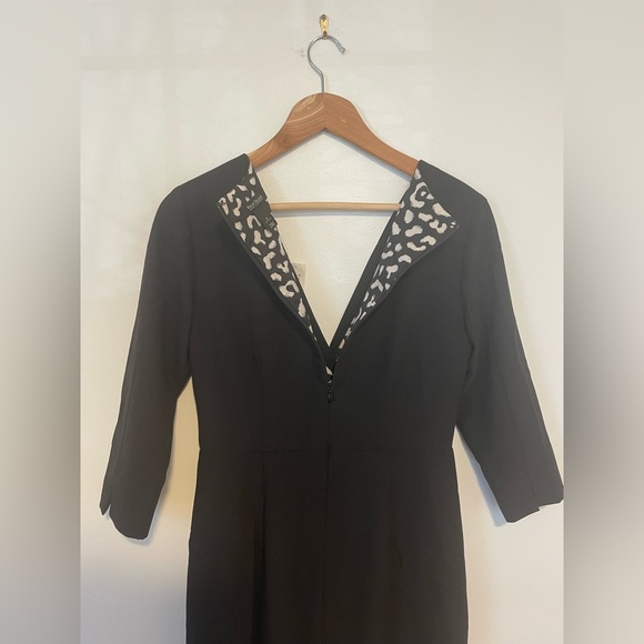 NWT White House Black Market size 2 Deep V Dress - Picture 6 of 10